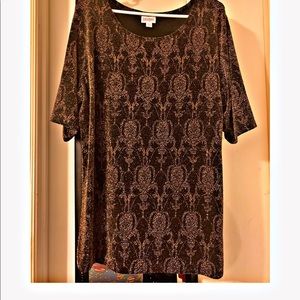 NWT LuLaRoe Gigi Shirt